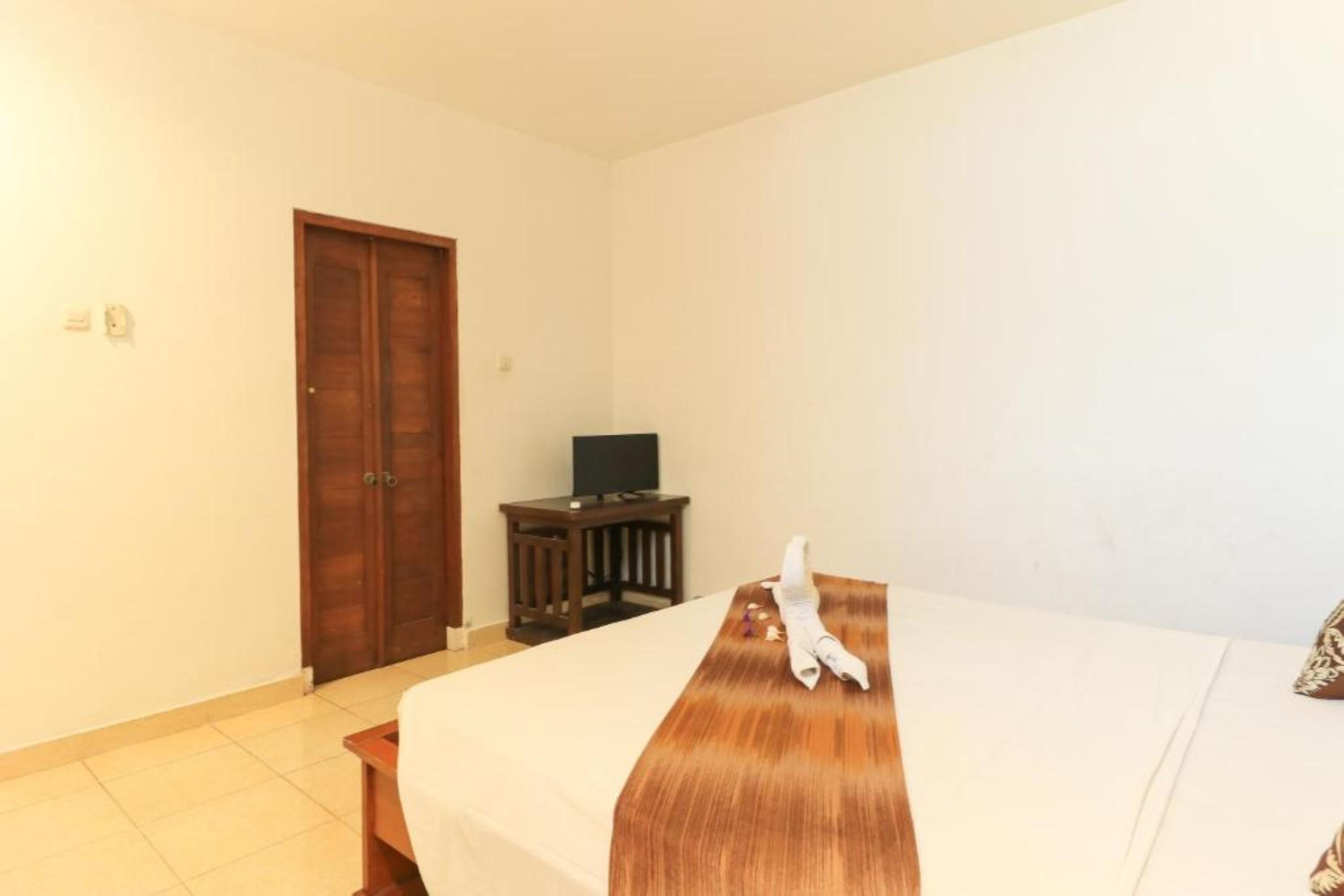 Ayu Lili Garden Hotel Kuta Kuta Lombok Exteriör bild