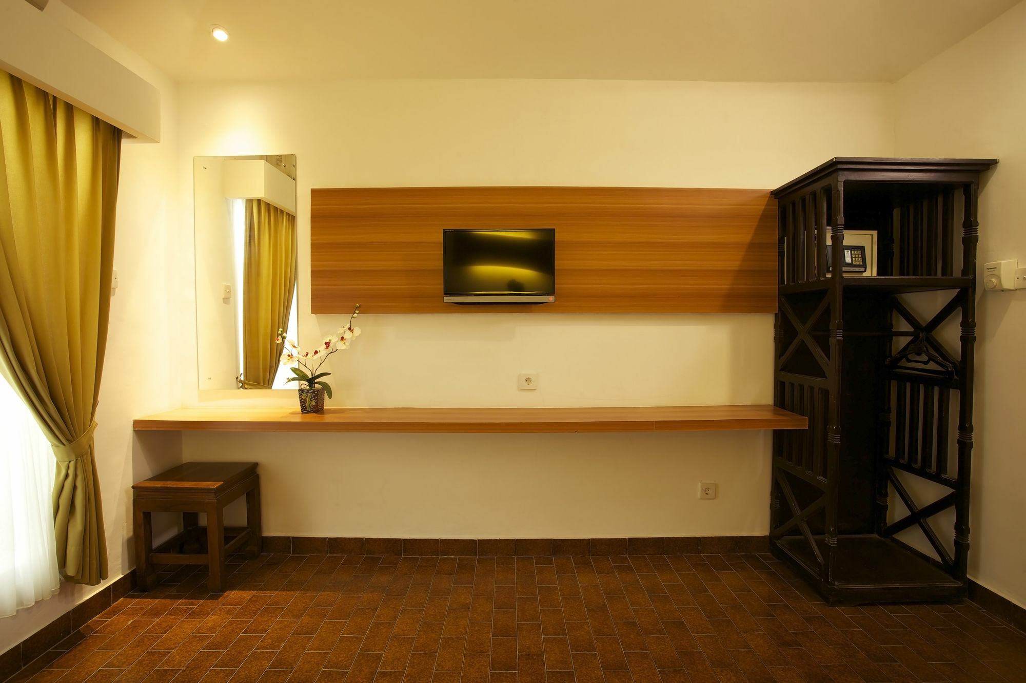 Ayu Lili Garden Hotel Kuta Kuta Lombok Exteriör bild